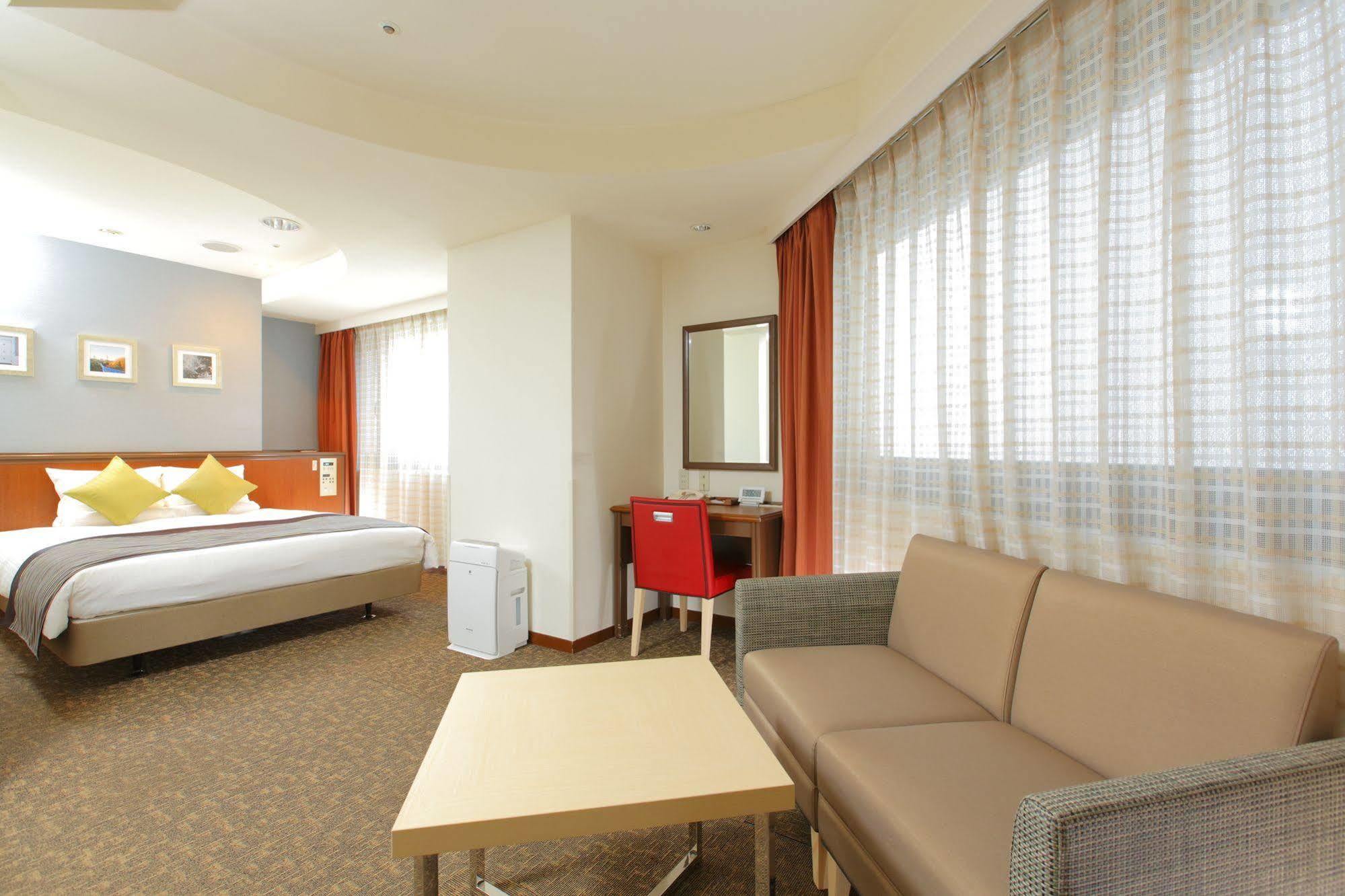 Hotel Mystays Utsunomiya Bagian luar foto